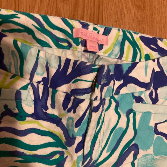 I have several pieces of Lilly Pulitzer short range from size 0 to 00 - Picture 10 of 10